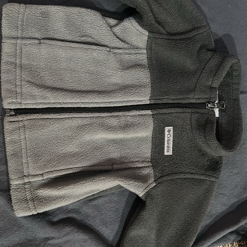 Columbia Two-Tone Fleece Jacket in Charcoal and Gray